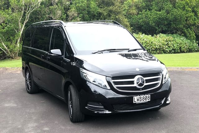 Mercedes Airport transfers in Auckland - Photo 1 of 3